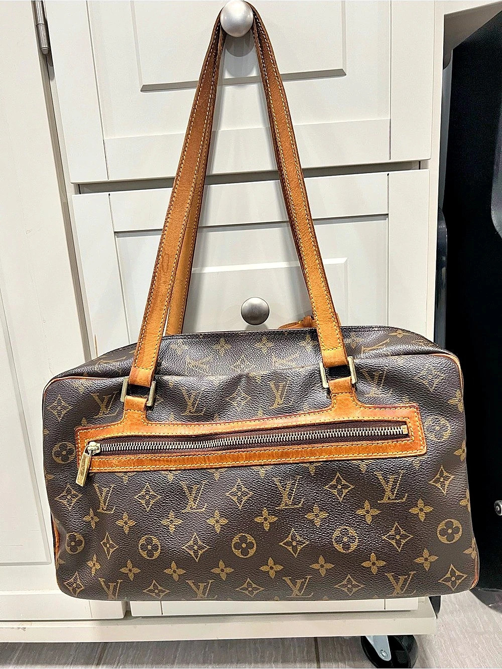 Louis Vuitton Monogram Cité GM Shoulder Bag Brown & Tan